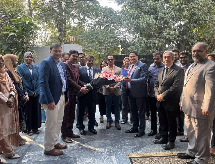 Higher-Level Delegation, Along with Acting High Commissioner, Meets Sri Lankan Students at the Office of the Honorary Consul of Sri Lanka in Lahore on 9th February 2025